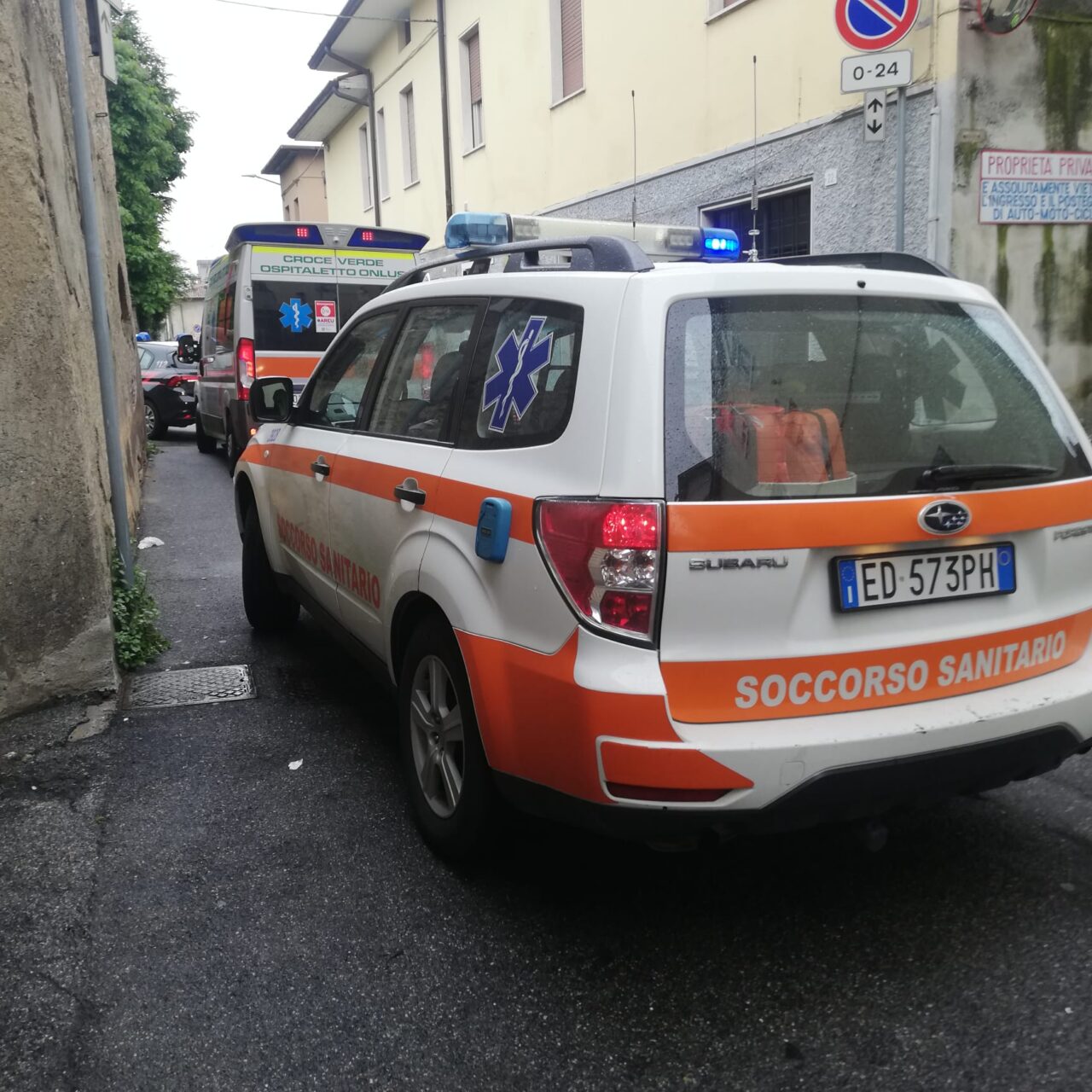 Precipita da 15 metri: muore un’anziana