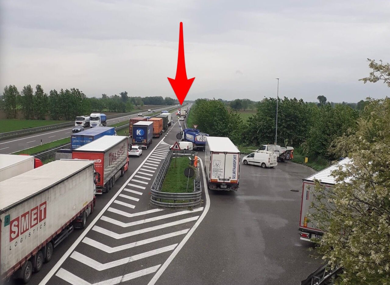 Incidente in A21: due feriti