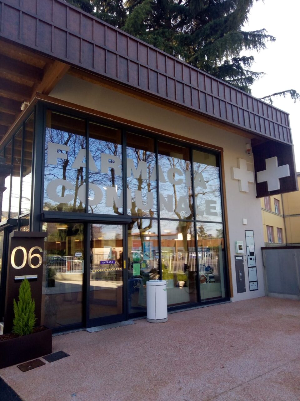 La farmacia comunale elimina l’Iva dagli assorbenti