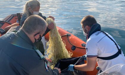 Guardia Costiera, sequestrata rete abusiva lunga due chilometri