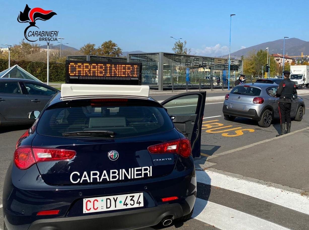 Giovane madre con il passeggino investita a Berlingo