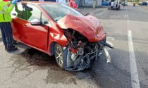 Violento impatto a Capriolo: distrutte due auto