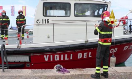 Più sicurezza sul Garda con la nuova imbarcazione antincendio dei Vigili del Fuoco