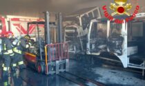 Paura a Zerbino: un capannone in fiamme