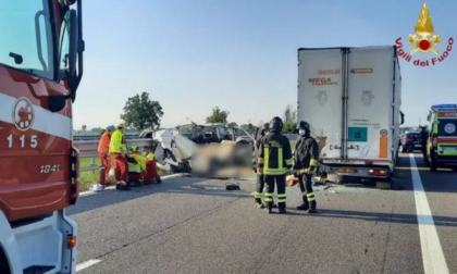 Cinque operai morti nel tragico schianto in autostrada