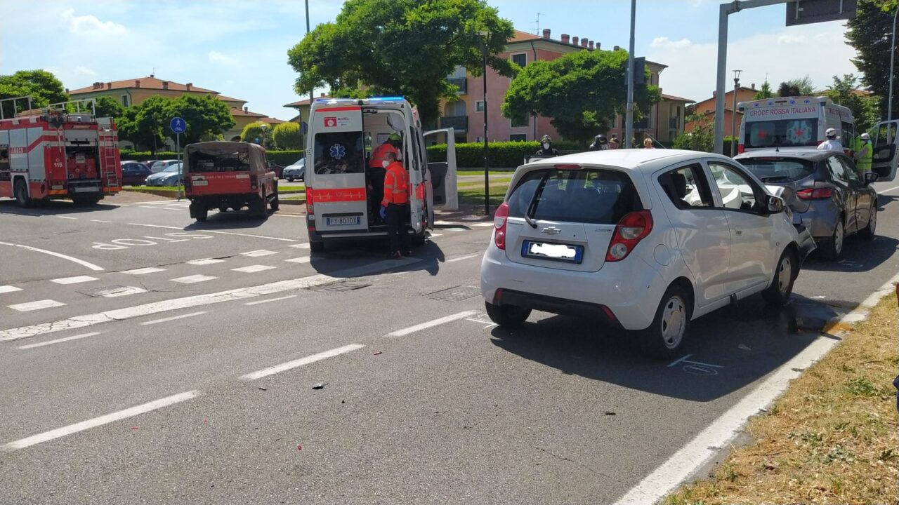 Tamponamento a Palazzolo, due donne in ospedale