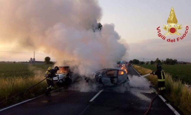 Grave incidente e auto in fiamme sulla Soncinese, decolla l’elisoccorso