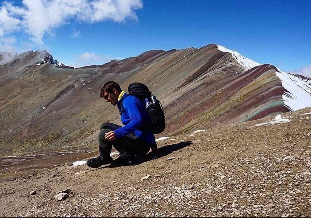 “Fino al blu”: alla scoperta di se stessi e del viaggio