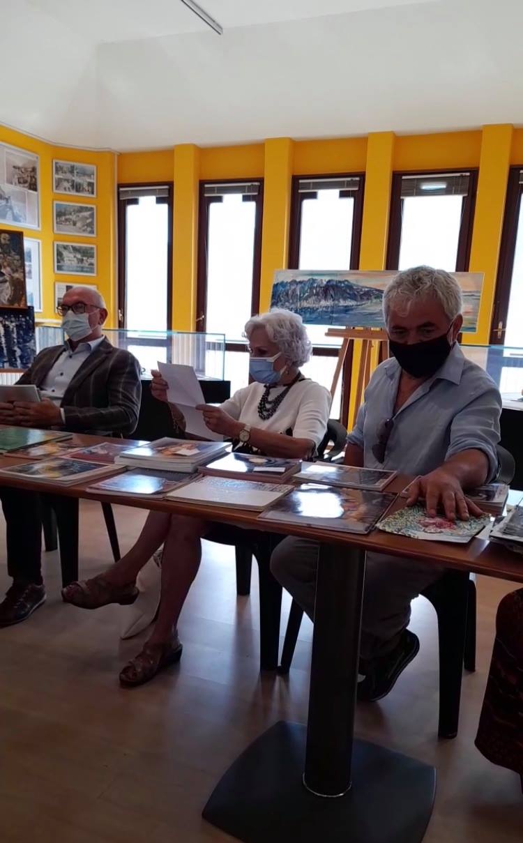 “Limone sul Garda e lago”, inaugurata la retrospettiva di Gjergj Kola