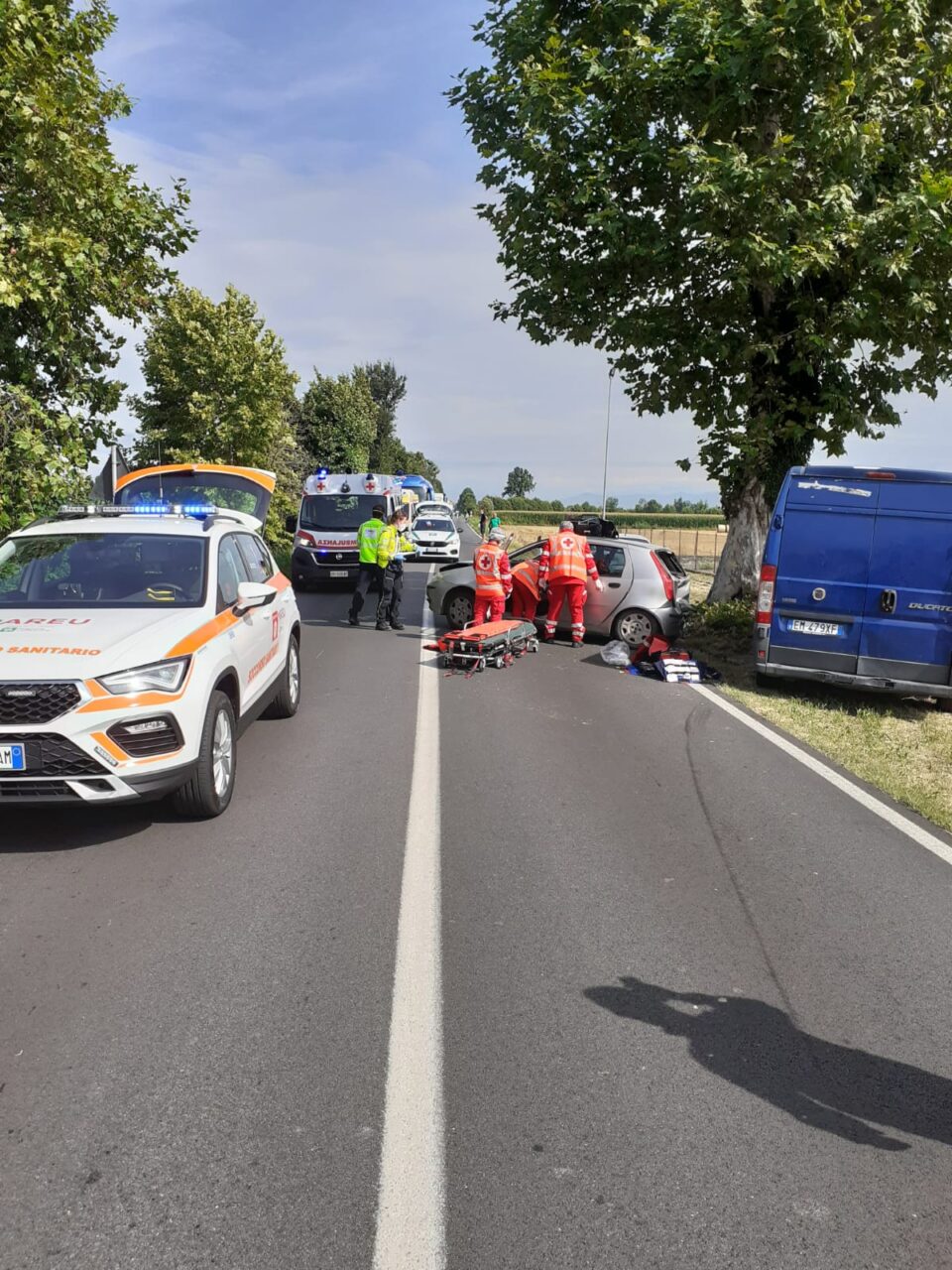 Maxi tamponamento a Castelletto, nessun ferito grave