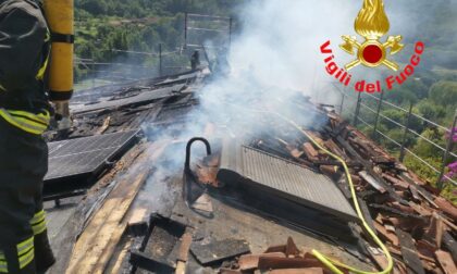 Grave incendio a Gavardo, sei squadre di pompieri per domarlo