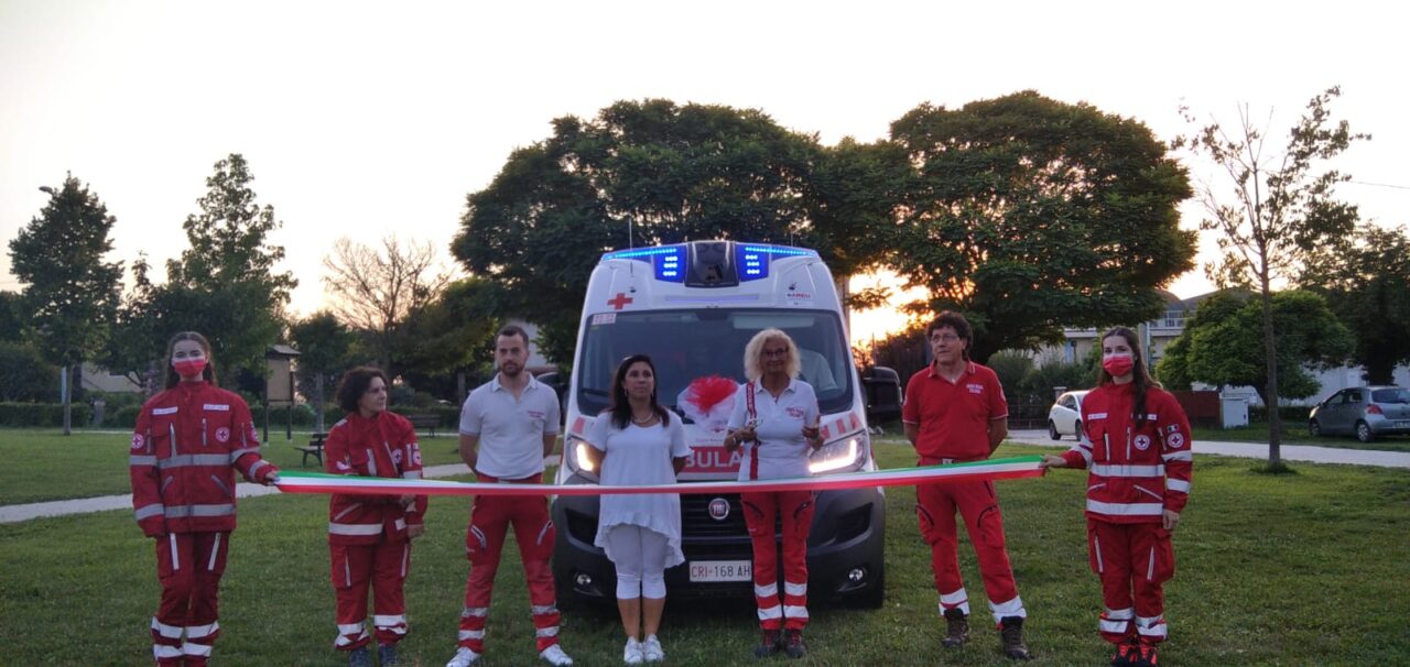 Inaugurata a Pozzolengo la nuova ambulanza della Croce Rossa