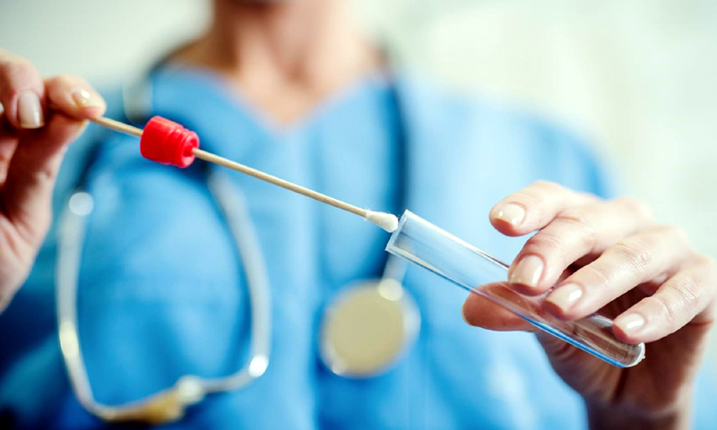 Vacanza a Barcellona dopo la maturità, al rientro 11 studenti sono positivi al Covid