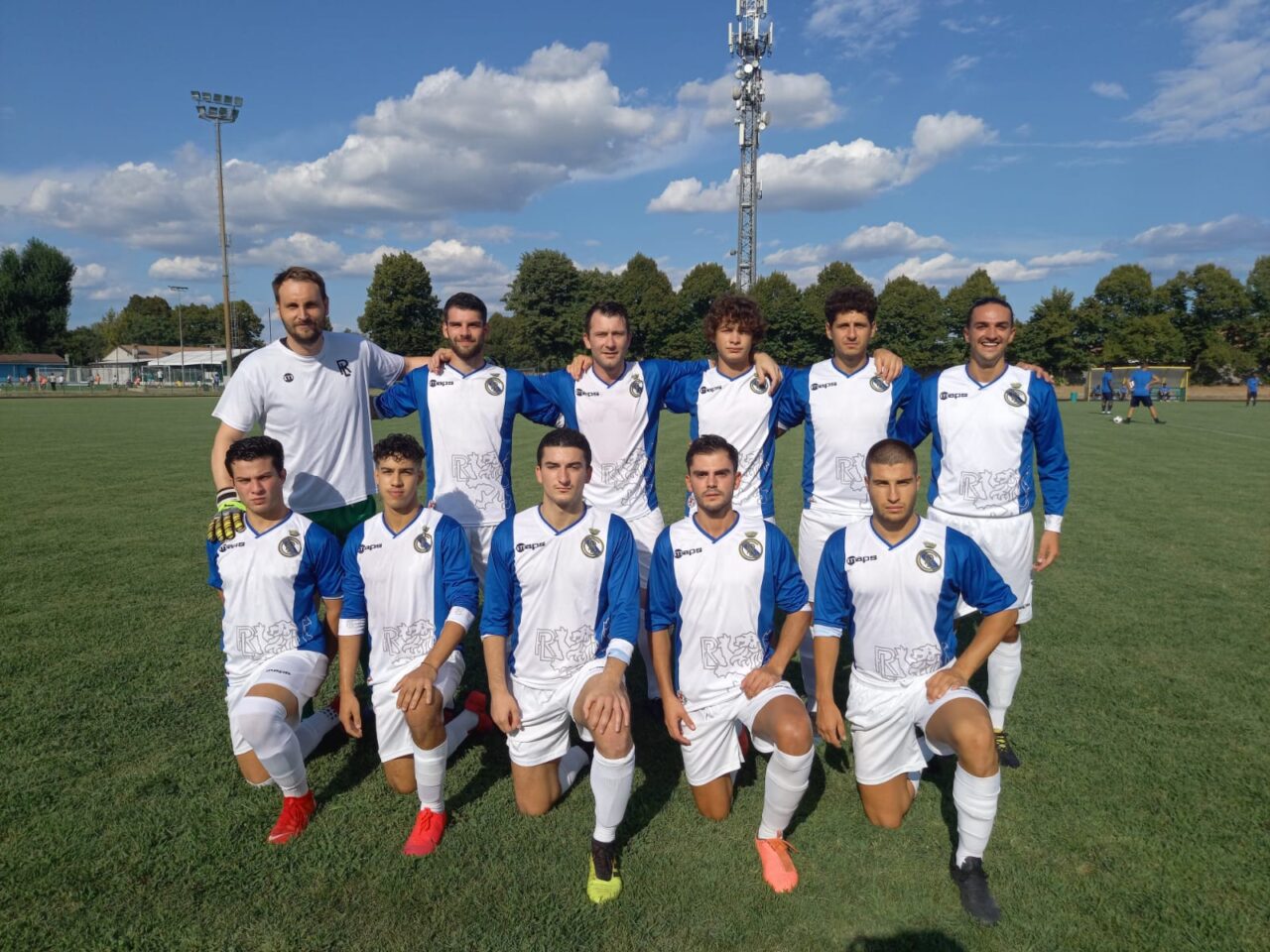 Presentata allo stadio comunale la prima squadra del Real Leno