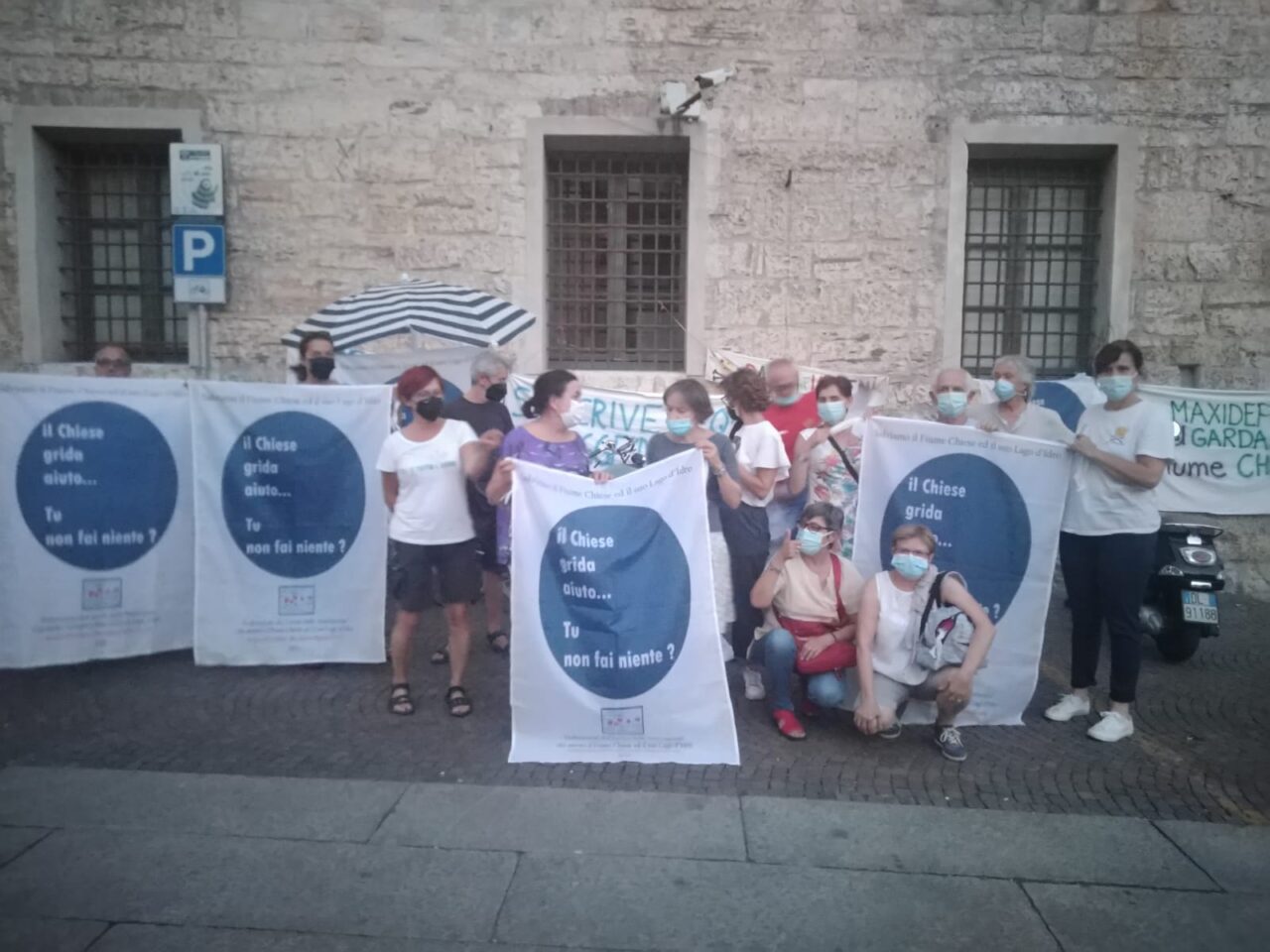 Presidio fino alla fine del mese contro il depuratore