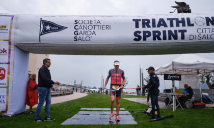 Triathlon Sprint Città di Salò, il vincitore è Massimo Cigana