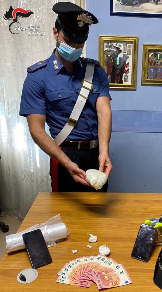 Arrestati due stranieri per detenzione di stupefcenti