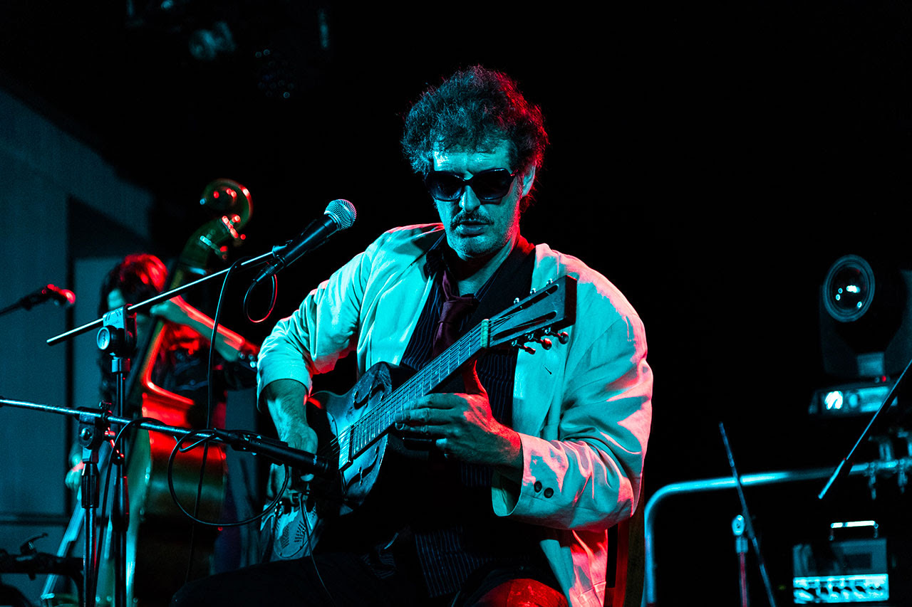 Cek Franceschetti, esce oggi il singolo Chicks and Wine