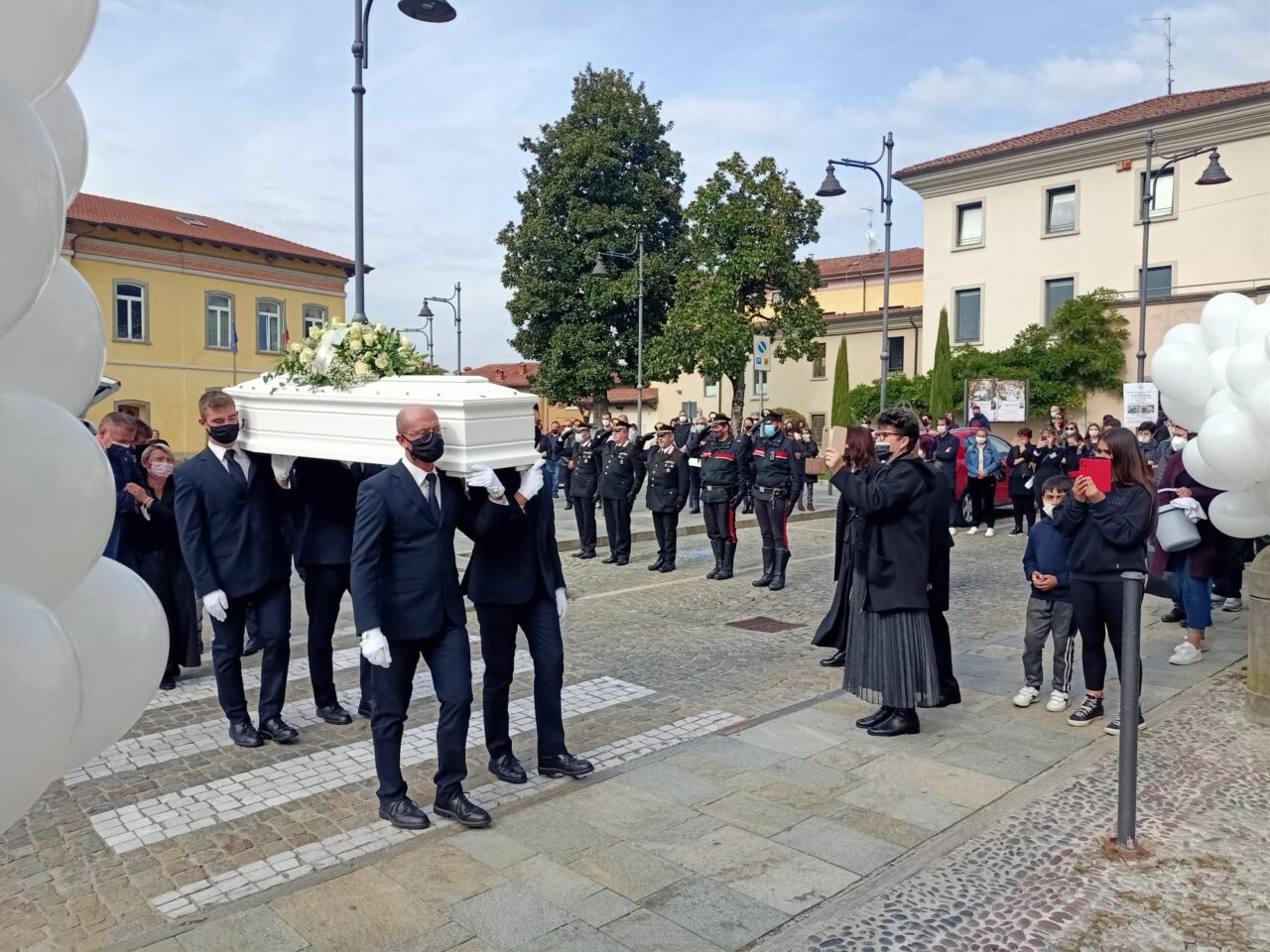 Capriolo, oggi è il giorno dell’ultimo saluto a Larissa David