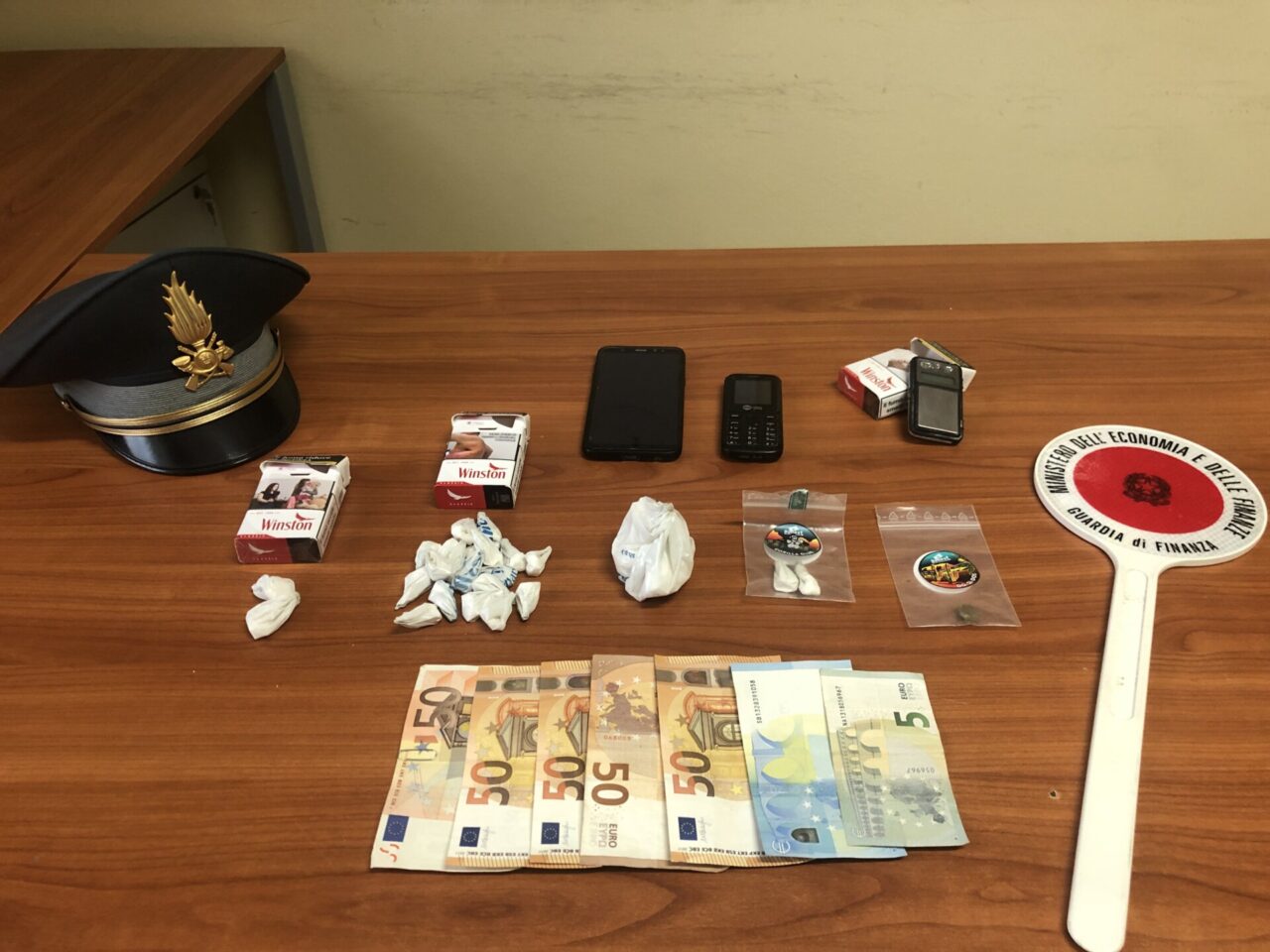 Sul Garda col visto turistico per… spacciare cocaina: arrestato