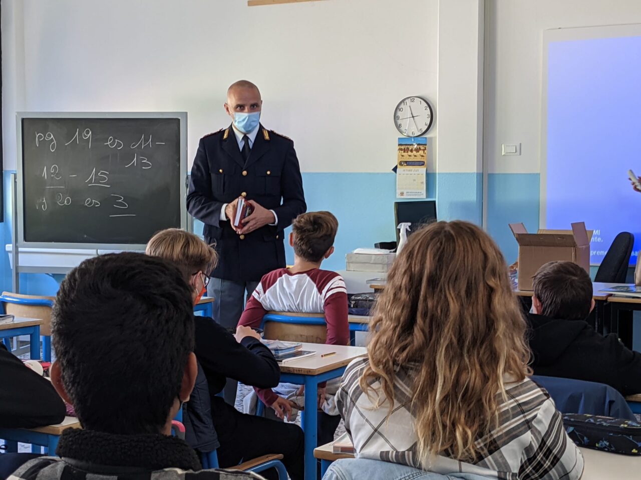 La Polizia di Stato entra nelle scuole con “Il Mio Diario” per augurare un buon anno scolastico ai più piccoli