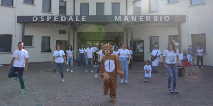 L’isola 2.0.21: la solidarietà di Abio Manerbio diventa canzone