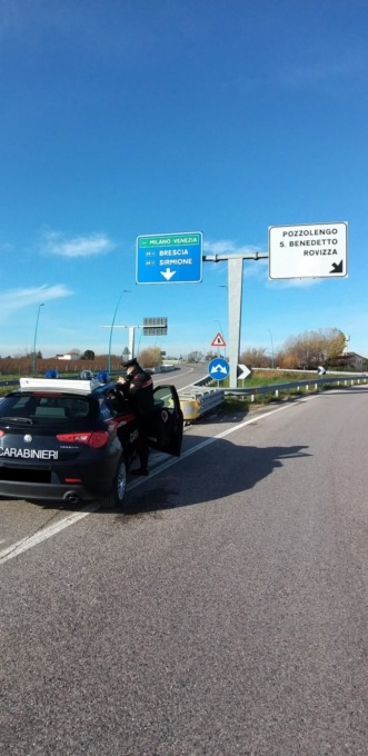 Collisione tra due auto in tangenziale a Peschiera del Garda direzione Brescia