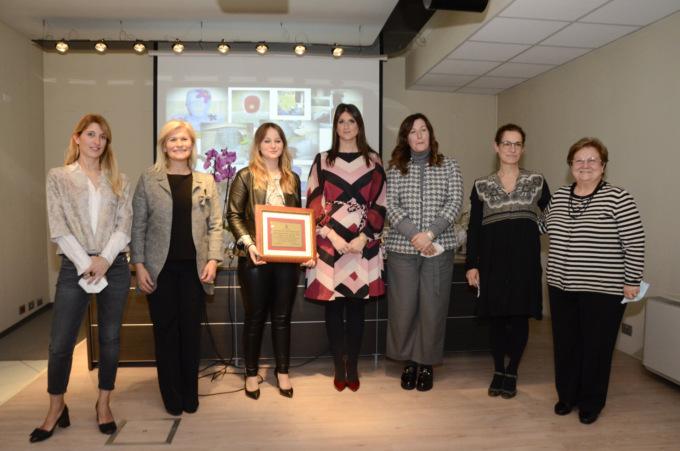 Il Coraggio smascherato: una mostra per l’oncologia