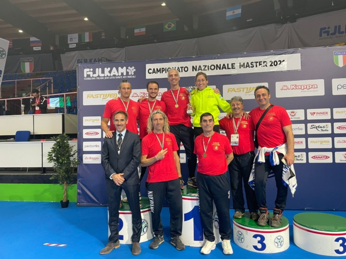 Il Karate Nakayama di Rezzato è campione nazionale Master