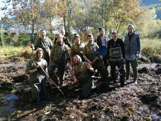 Volontari dal “pollice verde” all’opera per tutelare le Torbiere del Sebino