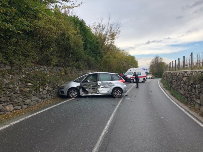 Scontro tra auto, succede a Provaglio d’Iseo