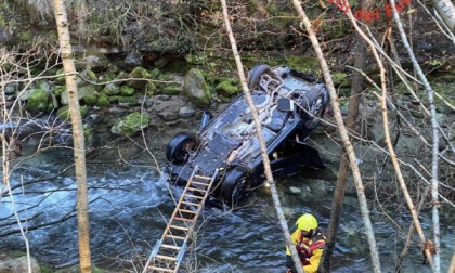 Incidente mortale a Collio, l'auto si è ribaltata nel fiume Mella