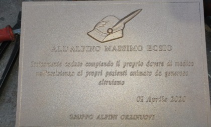 Una stele per ricordare il medico e alpino Massimo Bosio