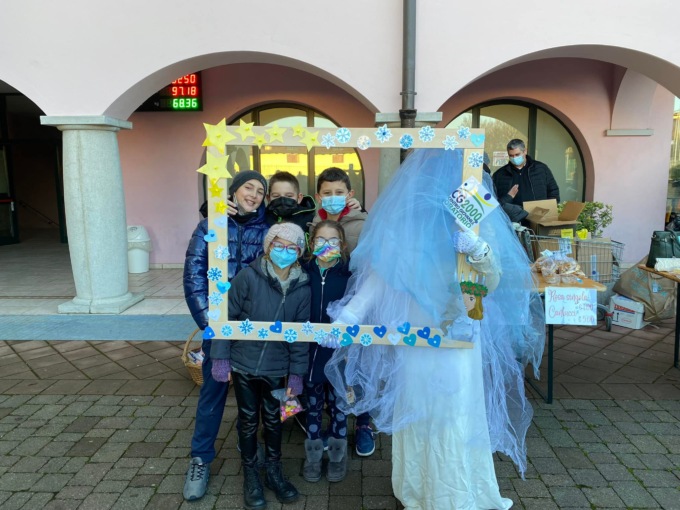 Santa Lucia ha fatto tappa al Centro Giovanile 2000