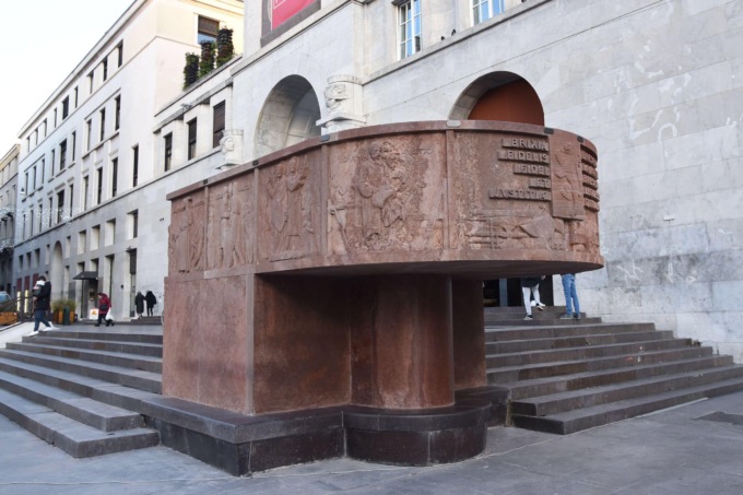 Arengario, terminati i lavori di restauro in piazza della Vittoria