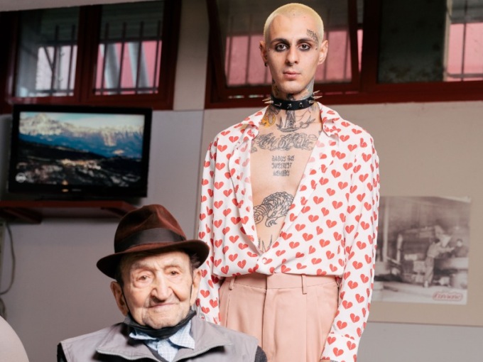 Quando il bocciodromo apre le porte all’alta sartoria: l’idea innovativa di un duo creativo bresciano