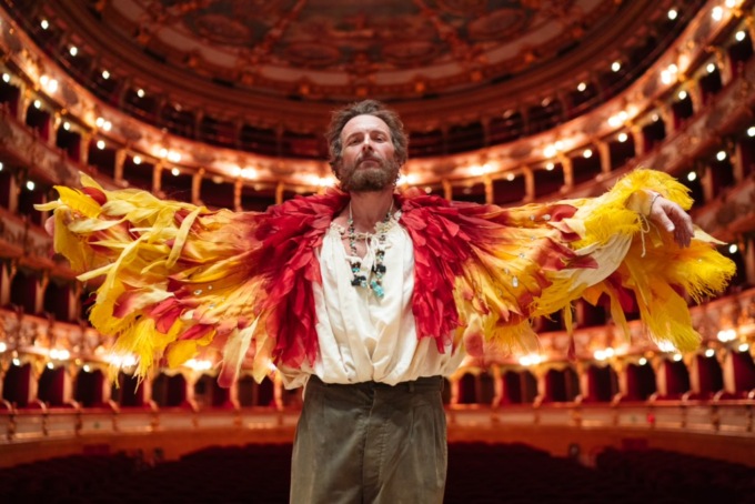 Jovanotti, il video di “La primavera” è stato girato al Teatro Grande di Brescia