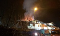 Palazzina in fiamme a Bedizzole: tre famiglie fuori casa