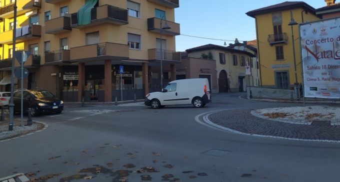 Controlli per il rispetto delle normative Covid: chiusa attività in piazza Cavour