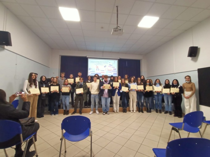 L’Ammistrazione Zanni ha premiato 37 studenti meritevoli