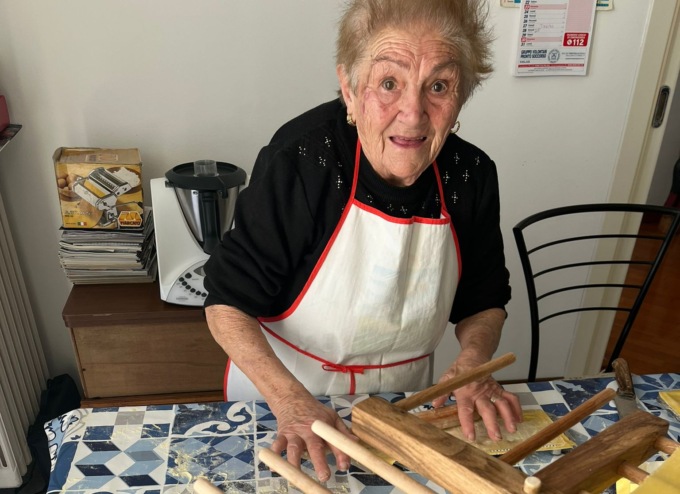Nonna  Lina è la regina del casoncello