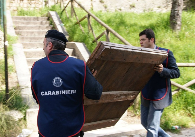 Ladri di oggetti e opere d’arte, furti anche in una dimora storica di Chiari