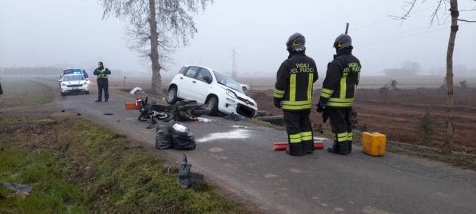 Scontro auto moto, grave l’uomo alla guida della due ruote