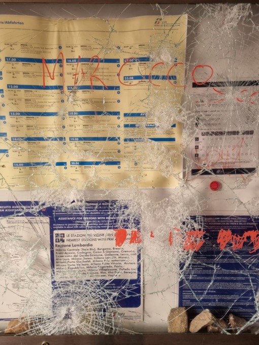 Stazione ferroviaria devastata presi i colpevoli