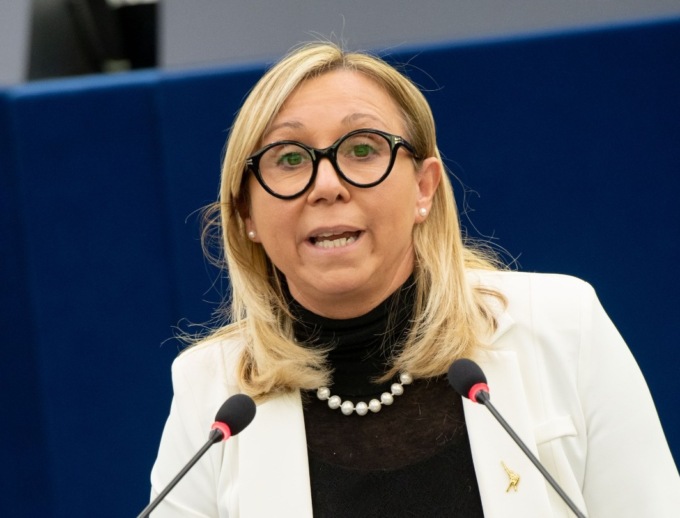 Scomparsa David Sassoli, il ricordo dell’Europarlamentare salodiana Stefania Zambelli