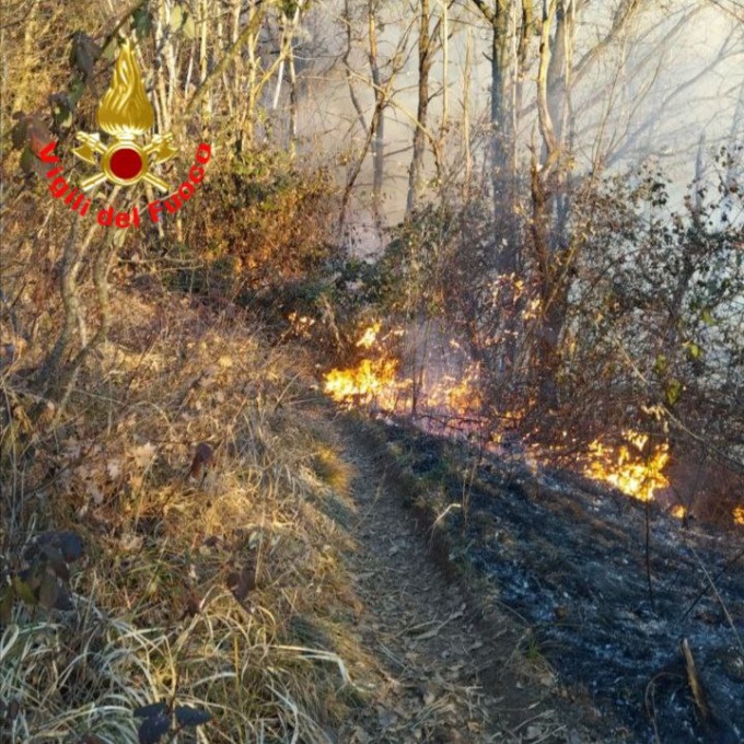 Incendio sul Maddalena, situazione sotto controllo