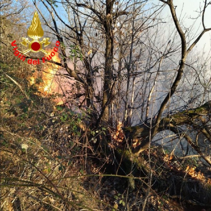 Incendio sul monte Maddalena, le parole del primo cittadino