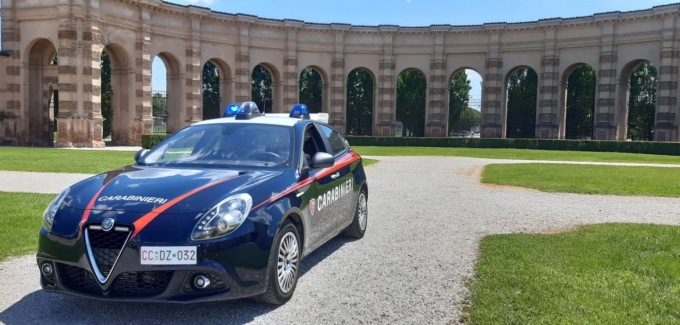 Ordinanza di custodia cautelare per un 17enne accusato di rapina a mano armata