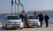 Garda Uno, a Salò due nuove auto elettriche per il comune parte del servizio "Eway professional"