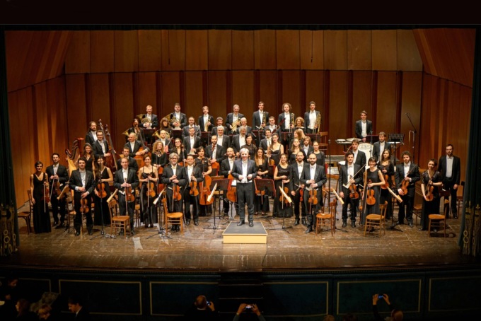 Pier Carlo Orizio e la Filarmonica a Milano con Leonora Armellini